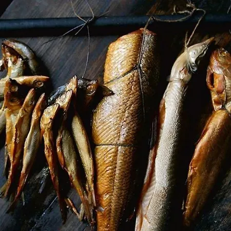 Spacious, 2-level Casa de Férias *